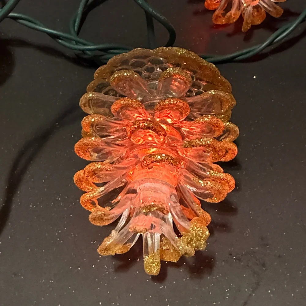 9' Vtg Style Glitter Pinecone String Lights 10 Count Gold Amber Glow Green Wire